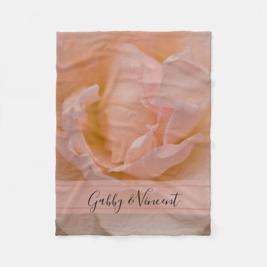 Blütenrosa Rosenblume Fleecedecke (Vorderseite)