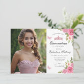 Blütenrosa Zwei Fotos Blumenquinceanera Einladung (Stehend Vorderseite)