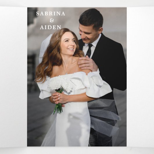 Blütenrot Pfirsichpfirsichblauer Hochzeitstag Dreifach Gefaltete Ankündigung (Innenseite Mitte)