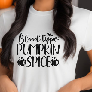 Blutgruppe Kürbisgewürz Halloween Krankenschwester Tri-Blend Shirt