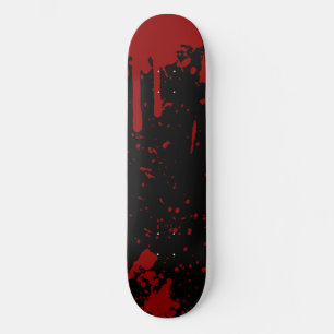 Blutiges schwarzes Skateboard
