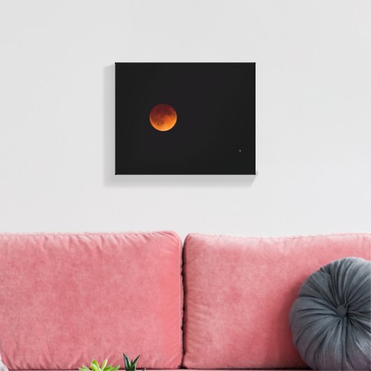 Blutmond Leinwanddruck (Insitu (Wohnzimmer))