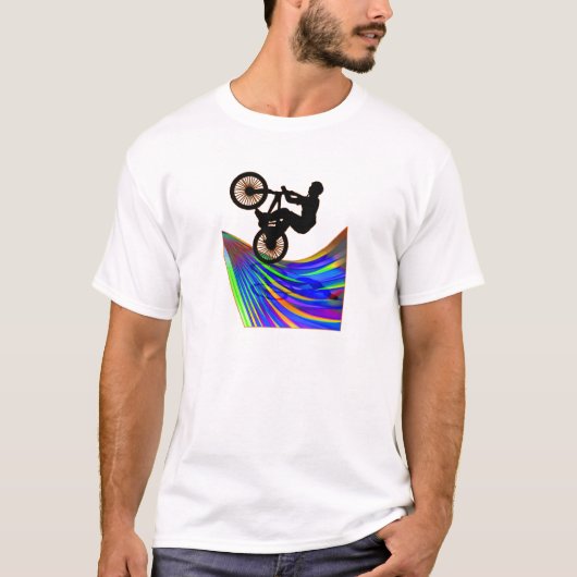 BMX auf Regenbogen-Straße T-Shirt (Vorderseite)
