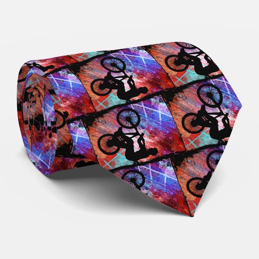 BMX auf rostigem Schmutz Krawatte (Gerollt)