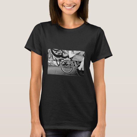BMX skateboard tee t-shirt in black great clothing (Vorderseite)