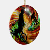 BMXers im roten und orange Grunge-Wirbel Keramikornament (Rechts)