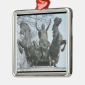 Boadicea, 1850s (Bronze) (sehen Sie auch 33580) Silbernes Ornament (Links)