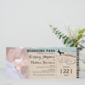 Boarding Pass Beach Foto Hochzeit Einladung (Stehend Vorderseite)
