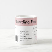 Boarding Pass Schwangerschaft/Adoption Ankündigung Kaffeetasse (Mittel)