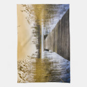 Boardwalk Dock am Fluss Ukraine Geschirrtuch (Vertikal)