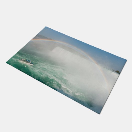 Boat and Horseshoe Falls from Niagara Falls Fußmatte (Schrägansicht)