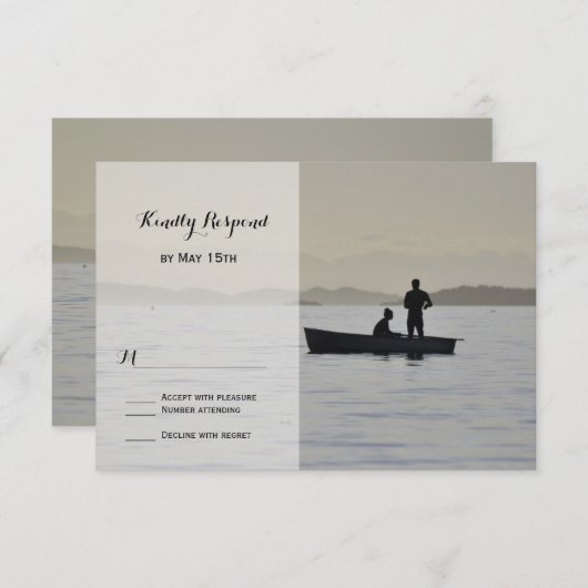 Boat & Couple Silhouette Lake Wedding RSVP Karten (Vorne/Hinten)