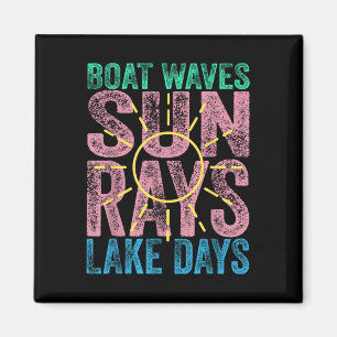 Boat Waves Sun Rays Lake Days Niedlich Retro 70er Magnet