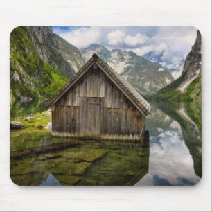 Boathouse am Obersee in den Alpen in Deutschland Mousepad