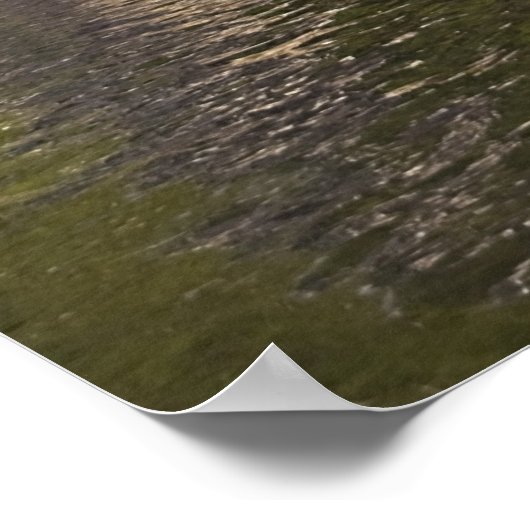 Boathouse auf einem schönen See Poster (Ecke)