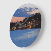 Boathouse Row dusk Große Wanduhr (Winkel)