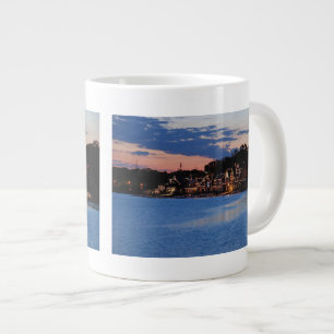 Boathouse Row dusk Jumbo-Tasse