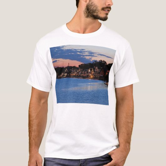 Boathouse Row dusk T-Shirt (Vorderseite)