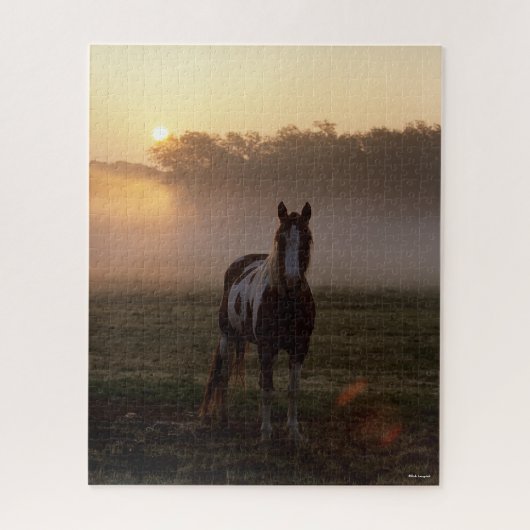 Bob Langrish | Paint Horse Stehend Mist Sunrise Puzzle (Vertikal)