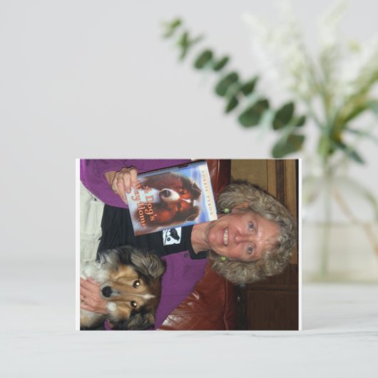 Bobbie Pyron Author of A Dog's Way Zuhause Postkarte (Stehend Vorderseite)