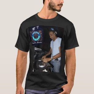 BOBBY T. T - Shirt