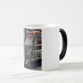 bodega kitties helping restock color morphing mug verwandlungstasse (VorderseiteRechts)