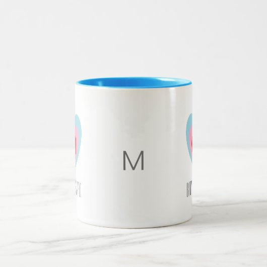 Body Mind Spirit Triple Heart Mit Monogramm Zweifarbige Tasse (Mittel)