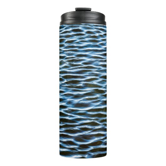 Body of water during daytime thermosbecher (Vorderseite)