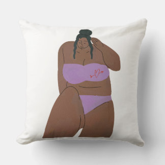 Body Positive Frau Illustration in Lila Badeanzug Kissen