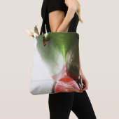 Bogen eines roten und grünen Frachtschiffs | Long Tasche (Von Nahem)