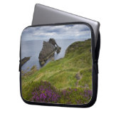 Bogen-Geigen-Felsen, Portknockie, Schottland Laptopschutzhülle (Vorderseite Links)