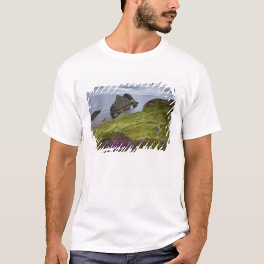 Bogen-Geigen-Felsen, Portknockie, Schottland T-Shirt (Vorderseite)