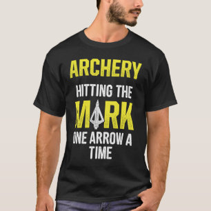 Bogenschießen Hitze der Markierung einen Pfeil nac T-Shirt