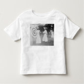 Bogenschießen-Turnier in Boston, MA-Fotografie Kleinkind T-shirt (Vorderseite)