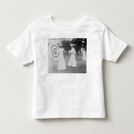 Bogenschießen-Turnier in Boston, MA-Fotografie Kleinkind T-shirt (Vorderseite)