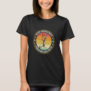 Bogenschießen unterschätzen niemals jemanden, der T-Shirt