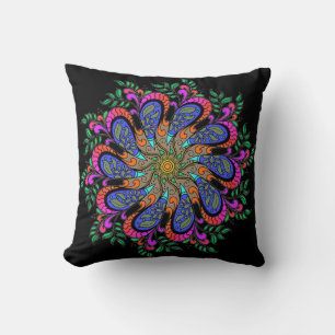Bohemian Mod Floral Mandala auf Schwarz Kissen