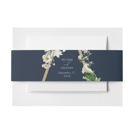 Bohemisch Wood Pyramid White Florals Blue Wedding Einladungsbanderole (Vorderseite Beispiel)