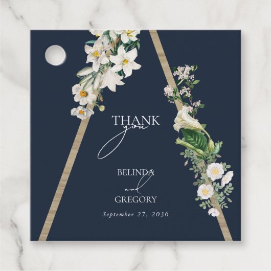 Bohemisch Wood Pyramid White Florals Blue Wedding Geschenkanhänger (Vorderseite)