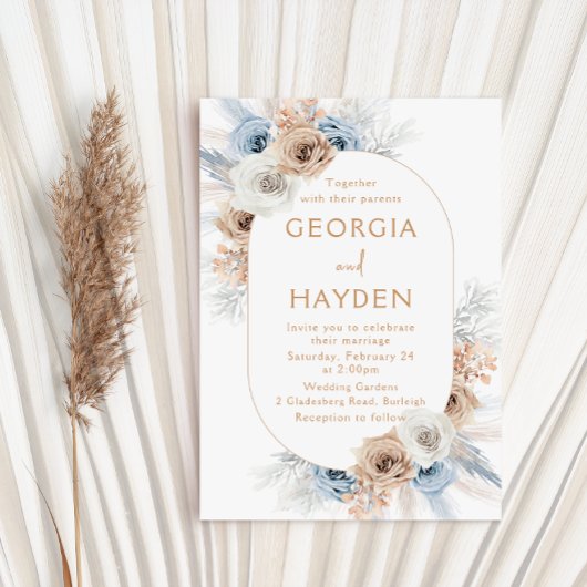 Bohemische Beige & Blauer Blumenrahmen Hochzeit Einladung