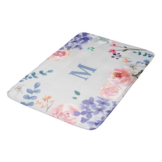 Bohemische Blüten: Aquarellblütenmatte von L Badematte (Schrägansicht)