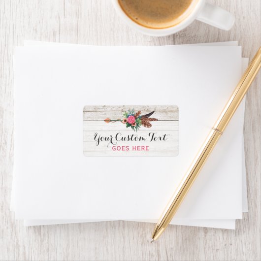 Bohemische Feder und Rose auf rustikalem Weißholz Adressaufkleber (Insitu)