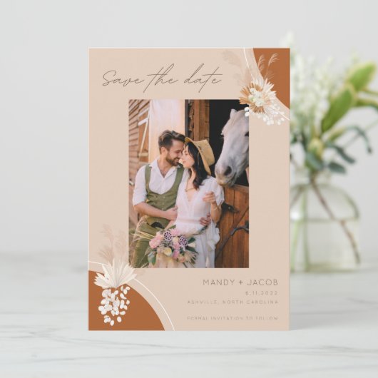 Bohemische Pampas Foto Rust Wedding Save The Date (Stehend Vorderseite)