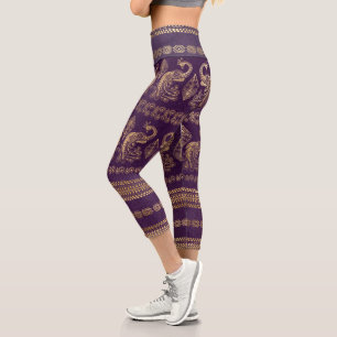 Bohemischer Pfau lila und goldfarben elegant Capri Leggings