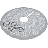 Bohemisches Mandala mit weißer Blüte und Anfangsbu Polyester Weihnachtsbaumdecke (Schrägansicht)