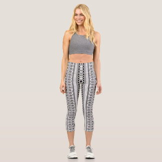 Bohemisches Ornament 30122020 Capri Leggings