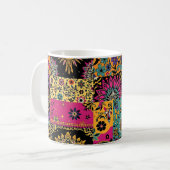 Bohemisches Patchwork Mandala und Paisley Pattern Kaffeetasse (Vorderseite Links)