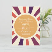 Bohemisches Retro hier kommt das Sun-Brautparty Einladung (Stehend Vorderseite)