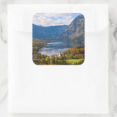 Bohinj-See in Slowenien im Herbst Quadratischer Aufkleber (Tasche)