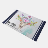 Boho Animal Skull mit Schmetterlingen und Blume Fußmatte (Schrägansicht)